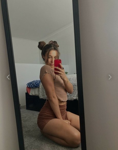 seleneafc model hd image