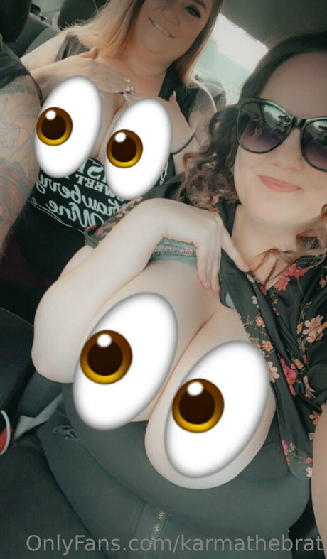 karmathebrat naked pornstar gallery