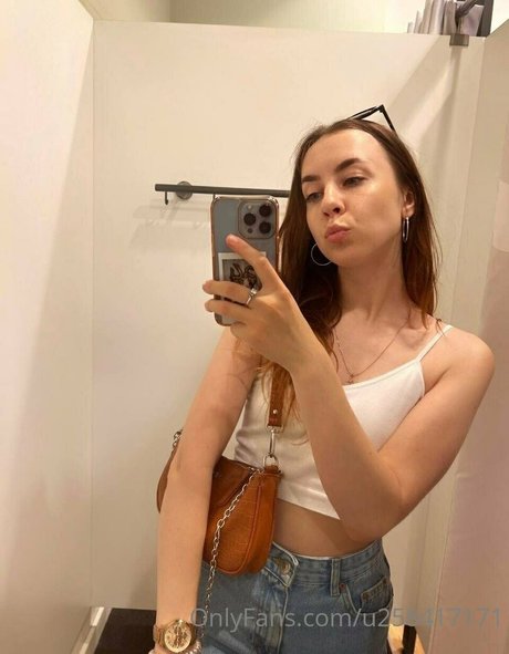 leeeeyyyla high quality model pic