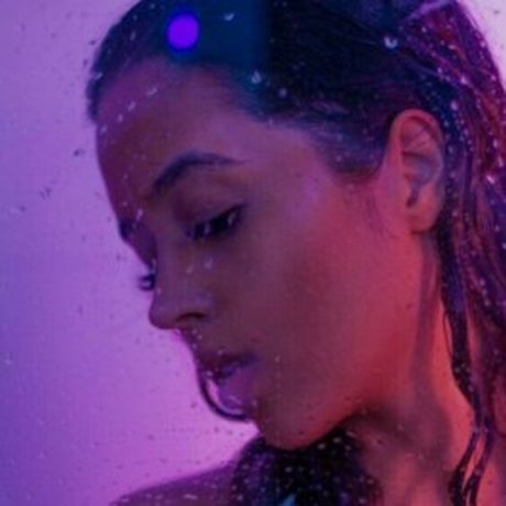 Mel Bertoja model high quality picture