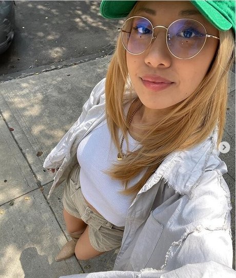 Sarah Pan pornstar art pictures