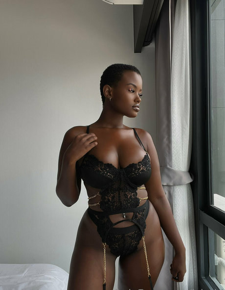 Isimbi pornstar high quality image