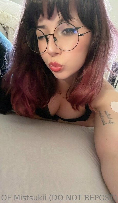 Mistsukii pornstar nude image