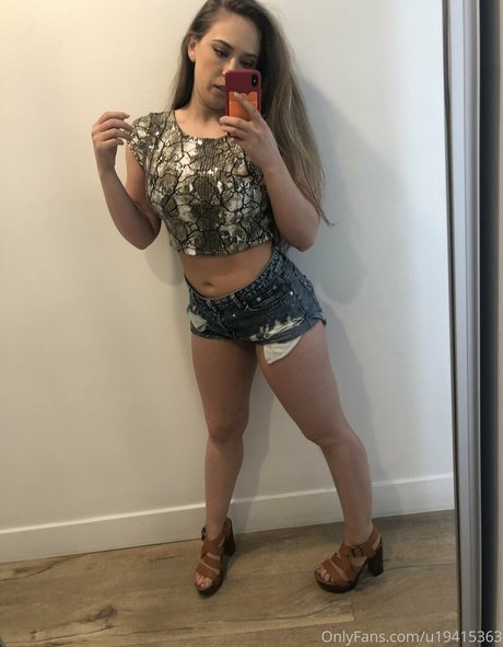 kagneylinn star sexy photo