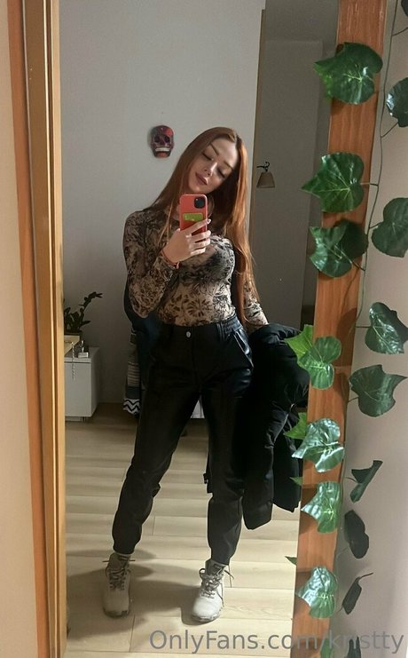 Kristty hd actress photo