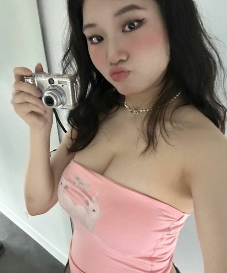 Vicki Mranrr star pornographic archive