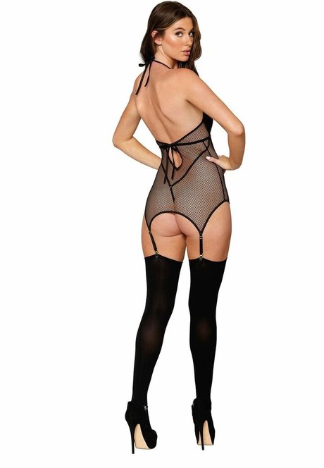 Sarah Waddles nude star pictures