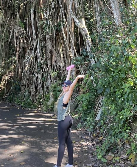 sooofina beautiful model archive