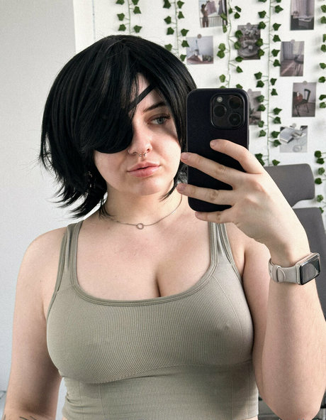 salems hailey model porn pictures