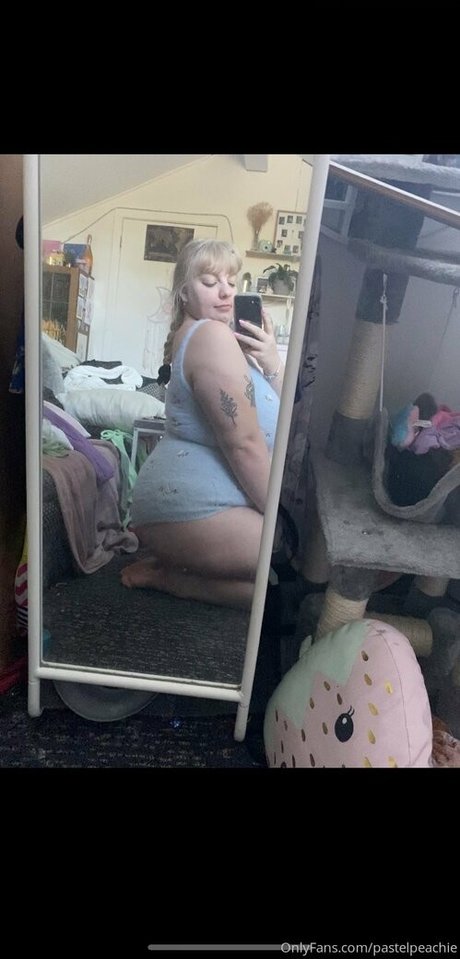 pastelpeachie nice model pics