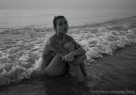 poly luna porn star pic