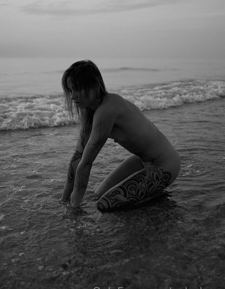 poly luna Profile pic