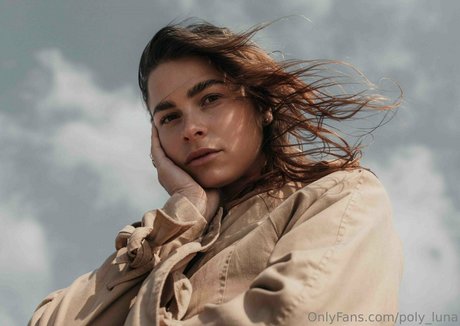 poly luna porn model picture