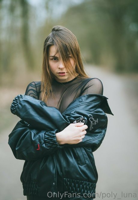 poly luna nudes actress gallery