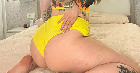 emilyevansx model erotic pictures