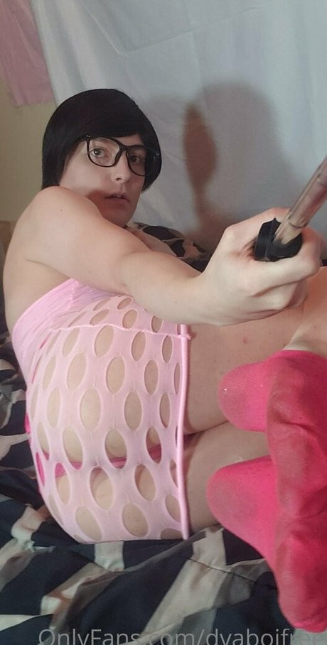 dvaboifree pretty pornstar photo