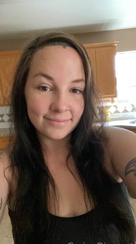 Corinasbooty naked model galleries