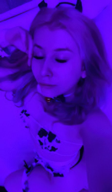 Juliesus model high quality photo