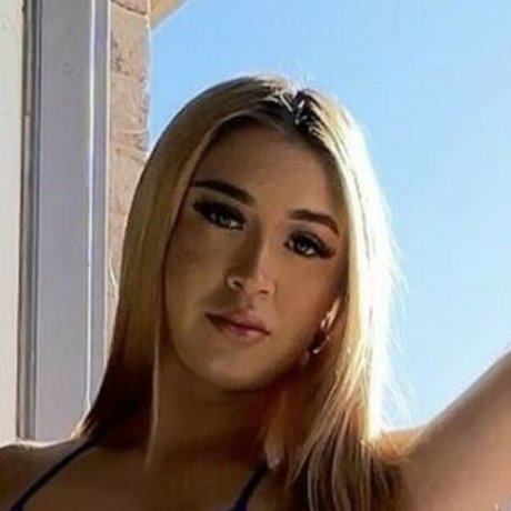 Daisy Tapia hot actress image