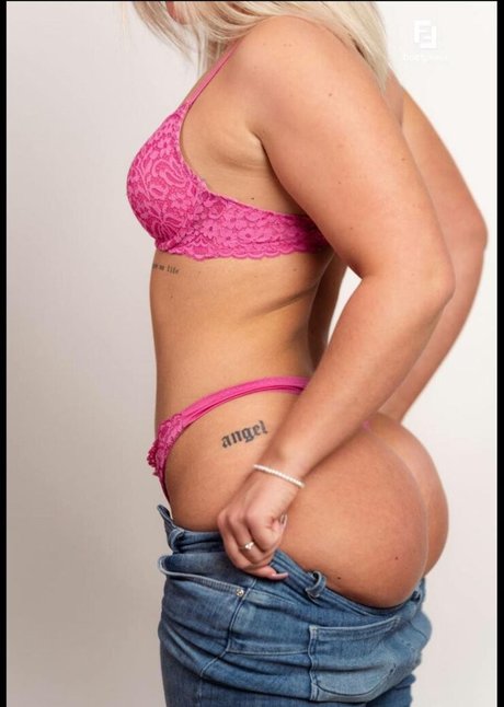 BootyLunaa nudes actress picture