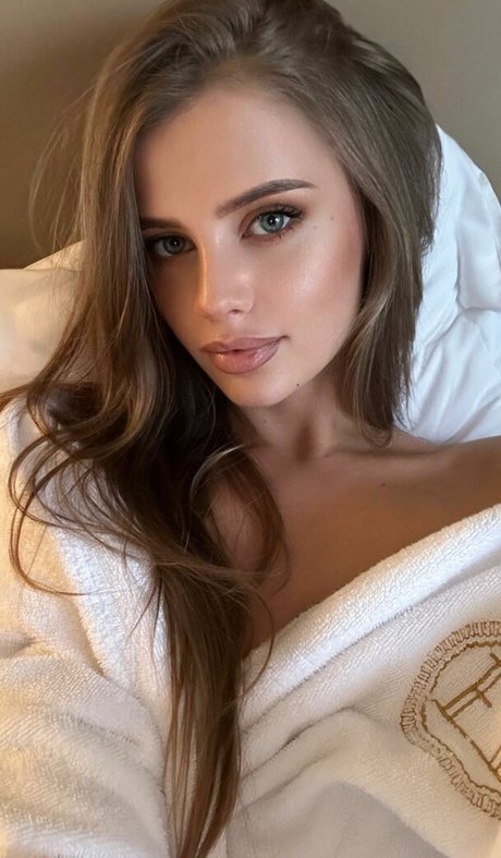 Tisshko hot pornstar gallery