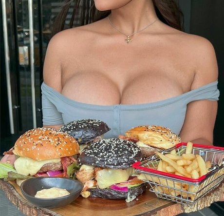 Grace Bon pretty model gallery