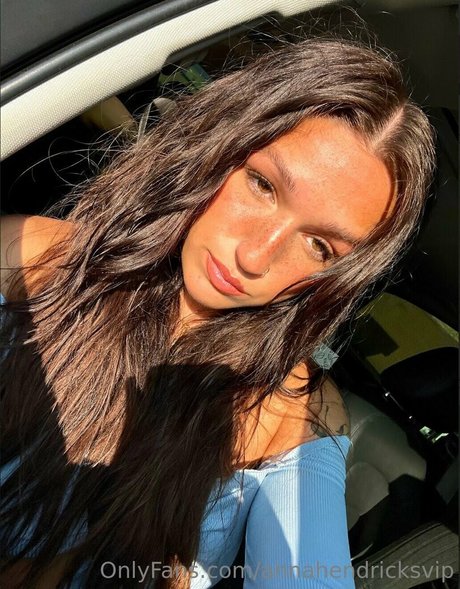 annahendricksvip sex model photos