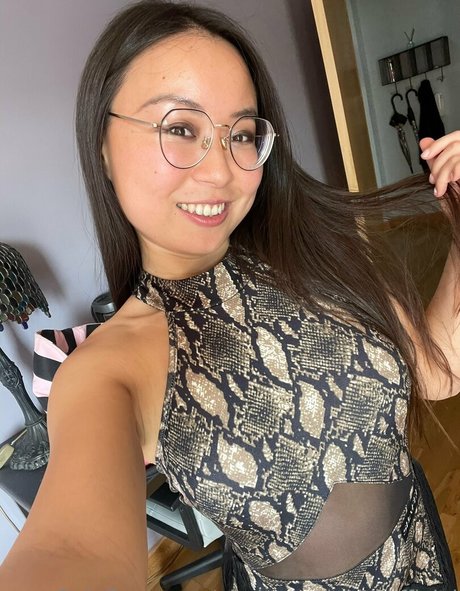 yimingcuriosityofficial star hd pics