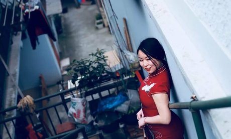 yimingcuriosityofficial star beautiful pic