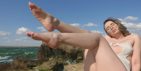 persefonayoung nude actress pictures