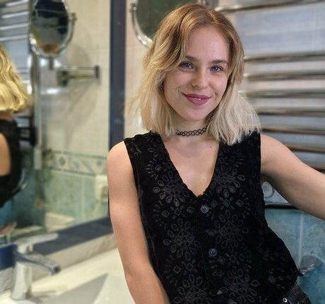 emmachloee model hd gallery