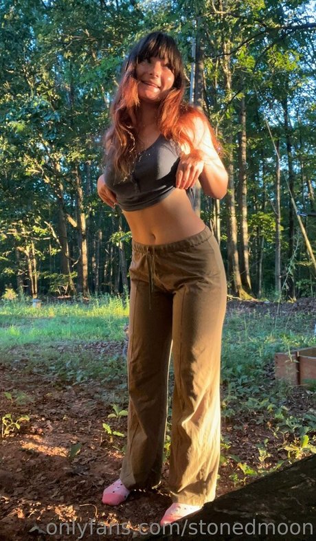 stonedmoon xxx actress photos