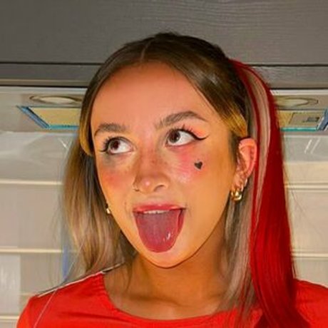 petitelunaxo pornstar art picture