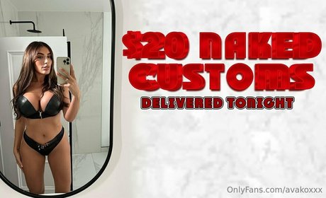 AvaKoxxx pornstar exclusive photos