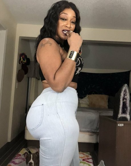 Candie Foxx model free image