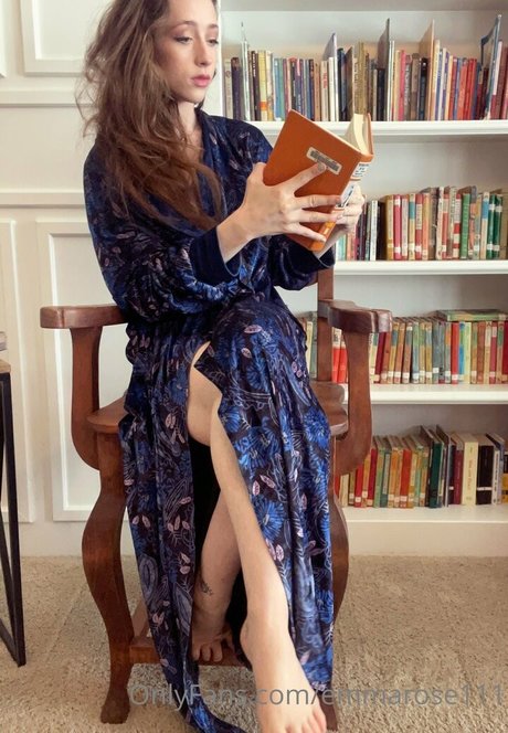 ofchloerose free actress image