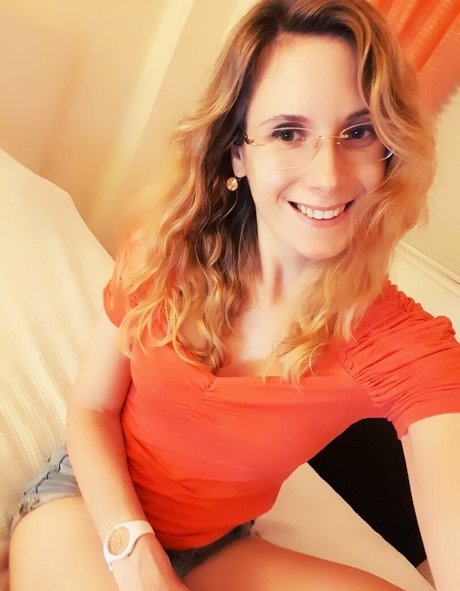 ellyedelweiss pornstar erotic img