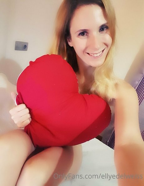 ellyedelweiss pornstar nudes galleries