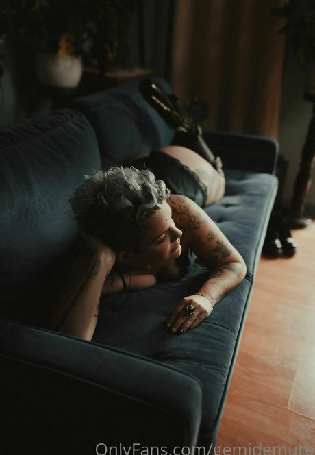 gemidemure model high quality pictures