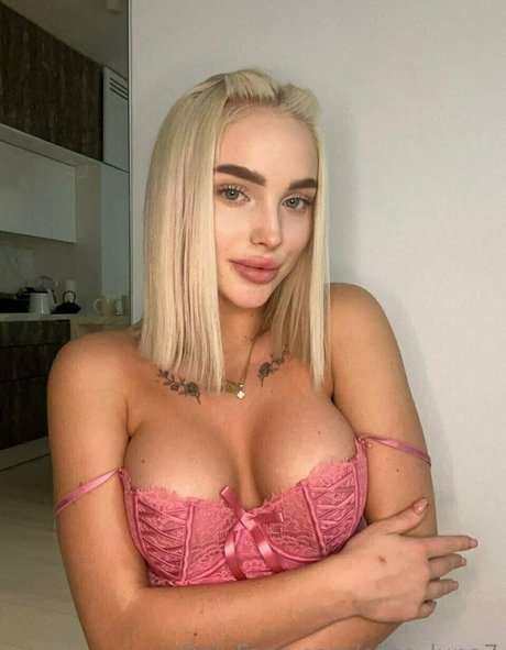 elise luna7 exclusive star gallery