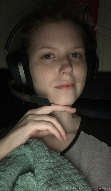 donutosaurus top actress photo