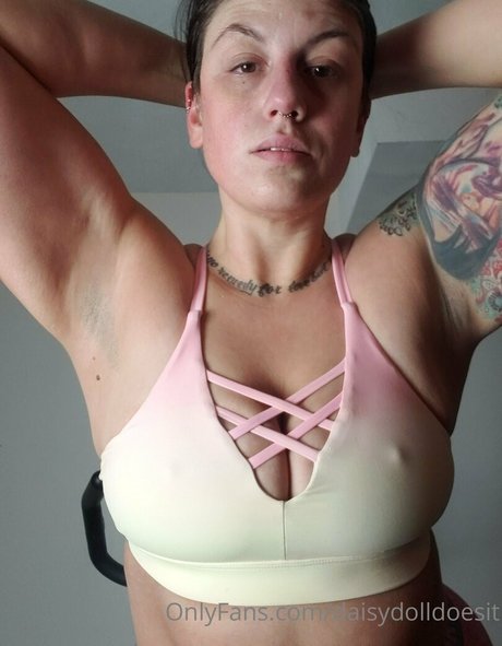 daisydolldoesit pornstar naked archive