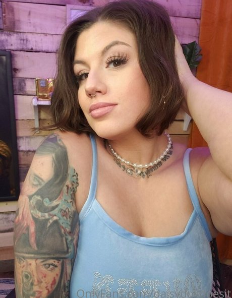 daisydolldoesit beautiful model picture