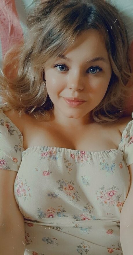 Dianaholiday hot pornstar image