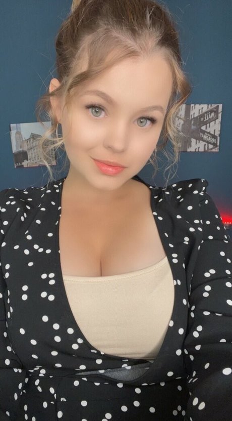 Dianaholiday top star img