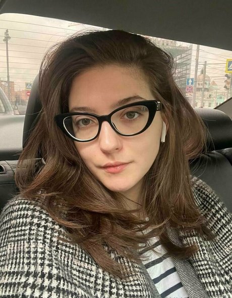 sofiaa2307 hot pornstar photo