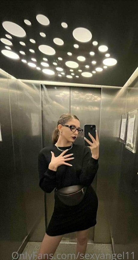 sofiaa2307 pornstar exclusive pics