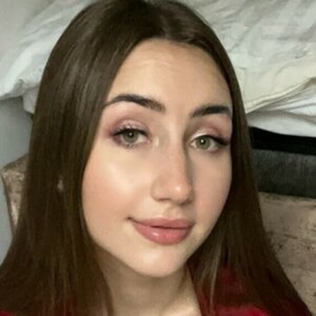 Mia Brown beautiful star photos