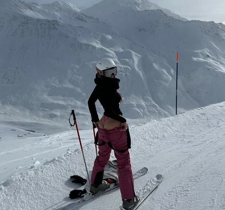 Mia Brown free actress pic