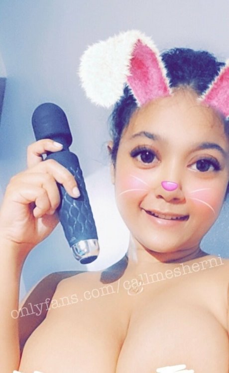 callmesherni sexy star pic